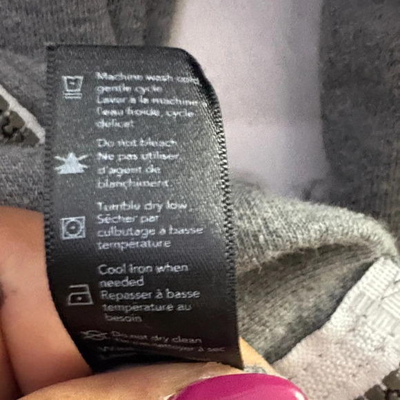 George Classic Gray zippered hoodie, size medium white draw string - Picture 4 of 8